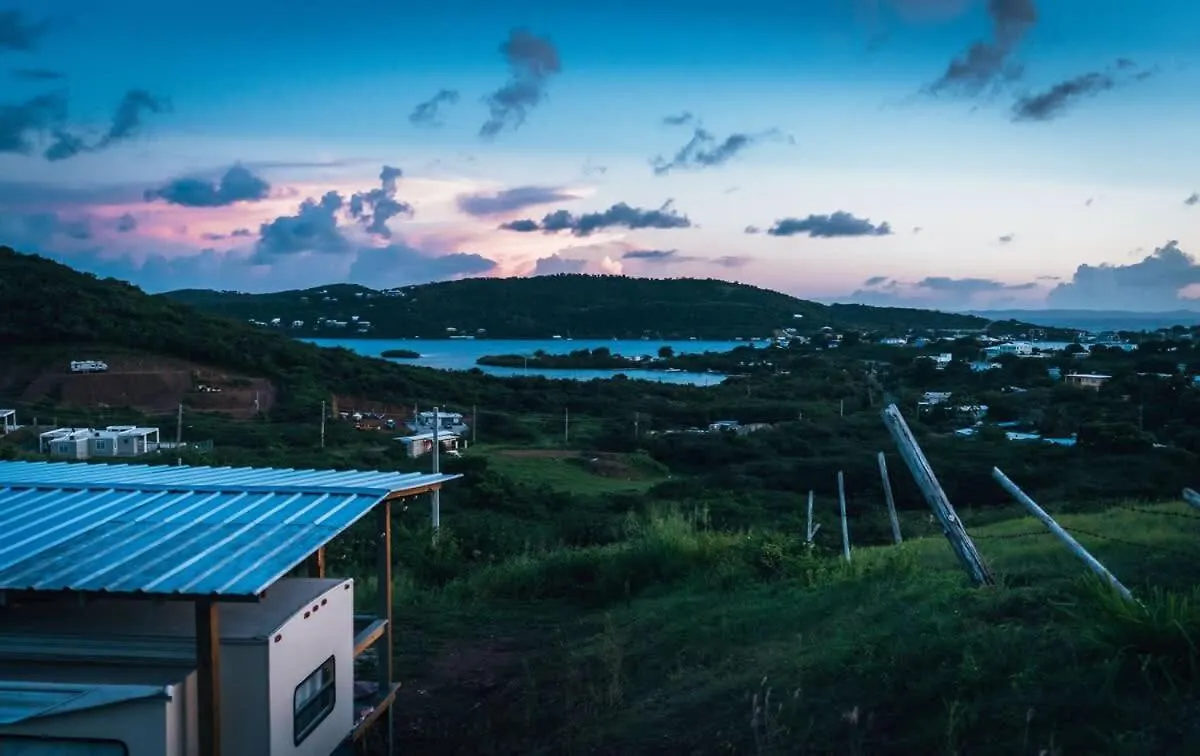 Sunrise Serenity Rv - Panoramic Views Isla Culebra Campsite